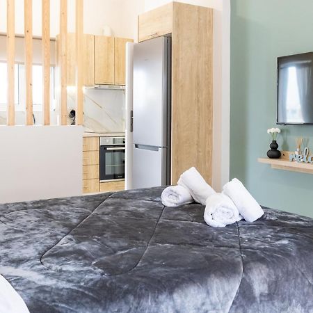 P&K Luxury Apartments 3 Каламата Екстериор снимка