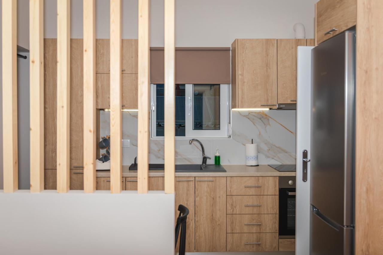 P&K Luxury Apartments 3 Каламата Екстериор снимка