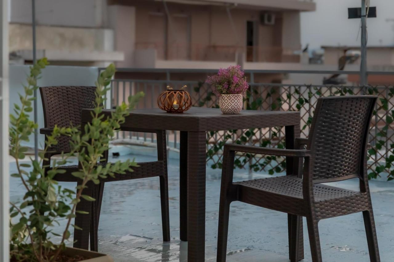 P&K Luxury Apartments 3 Каламата Екстериор снимка