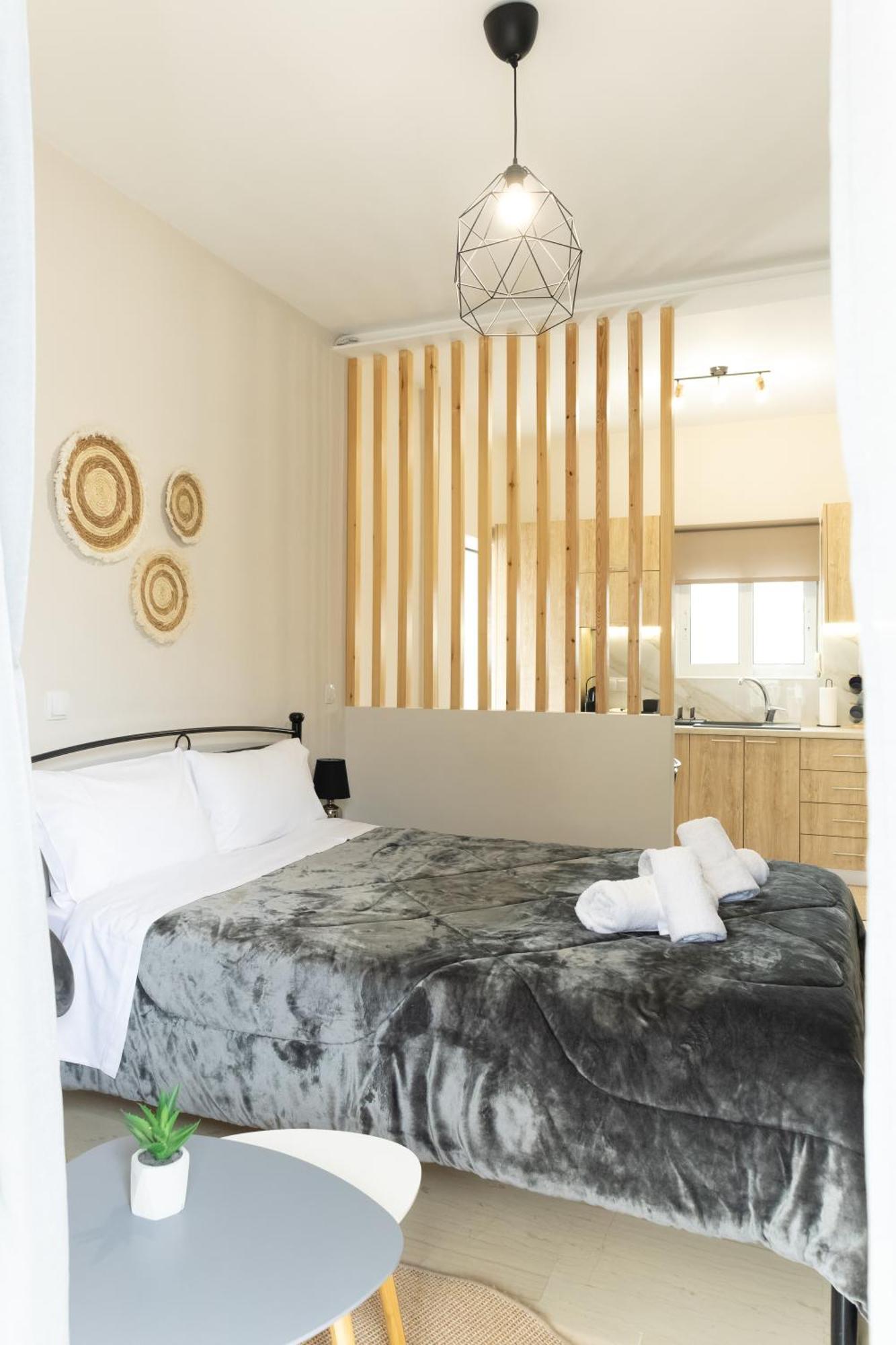 P&K Luxury Apartments 3 Каламата Екстериор снимка
