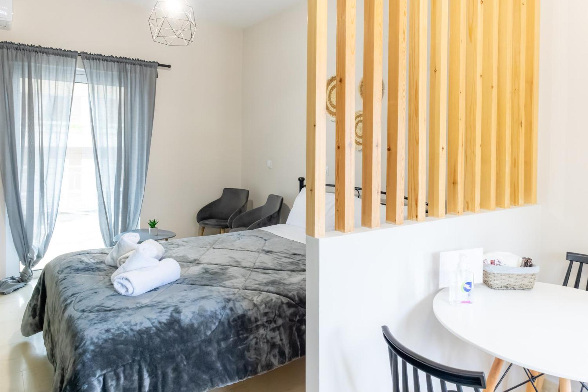 P&K Luxury Apartments 3 Каламата Екстериор снимка